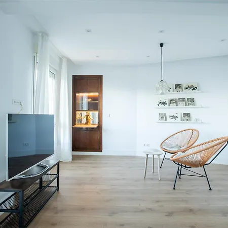 Llorenzu El Santu - Vistas Al Mar - 4 Hab Y 3 Banos - Vut-6322-as * Gijón