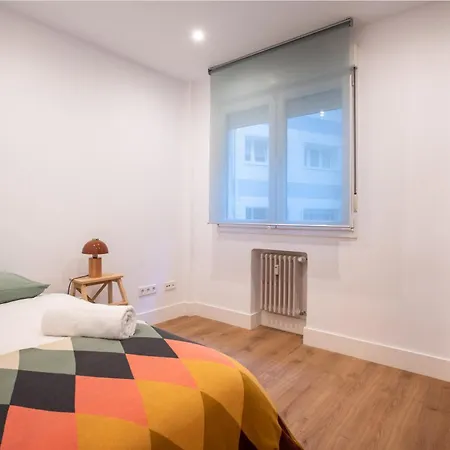 Llorenzu El Santu - Vistas Al Mar - 4 Hab Y 3 Banos - Vut-6322-as * Gijon