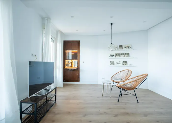 Llorenzu El Santu - Vistas Al Mar - 4 Hab Y 3 Banos - Vut-6322-as * Gijón