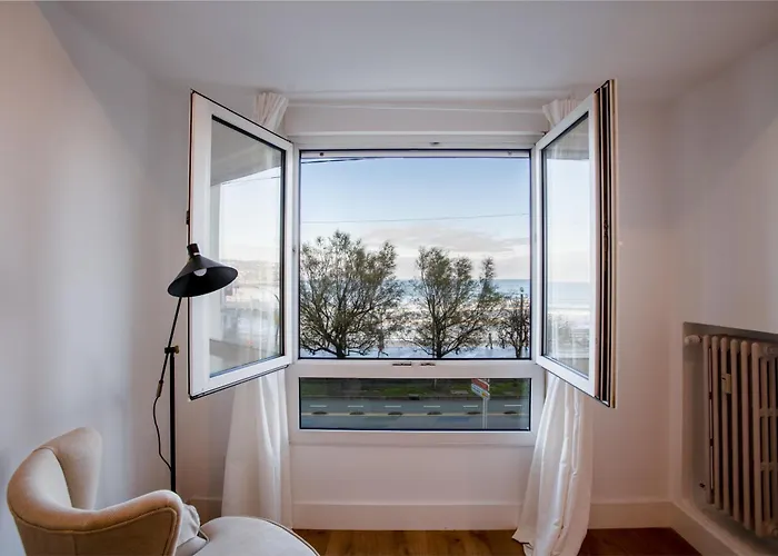 Llorenzu El Santu - Vistas Al Mar - 4 Hab Y 3 Banos - Vut-6322-as Gijón