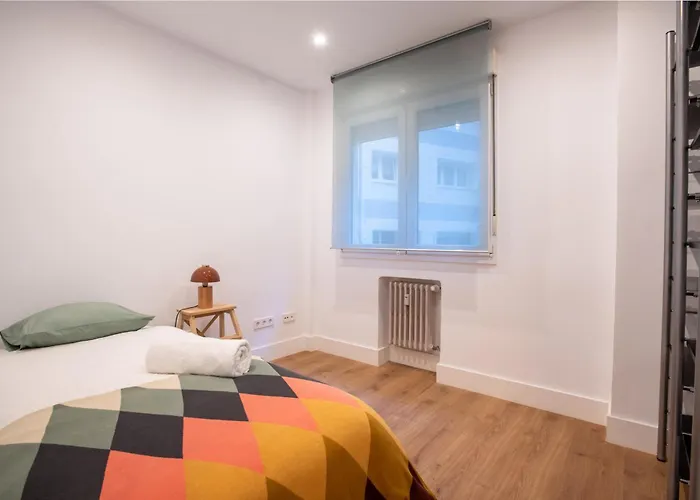 Llorenzu El Santu - Vistas Al Mar - 4 Hab Y 3 Banos - Vut-6322-as * Gijón